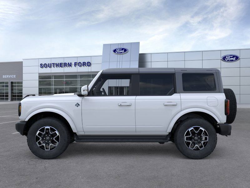 2025 Ford Bronco Outer Banks photo 2