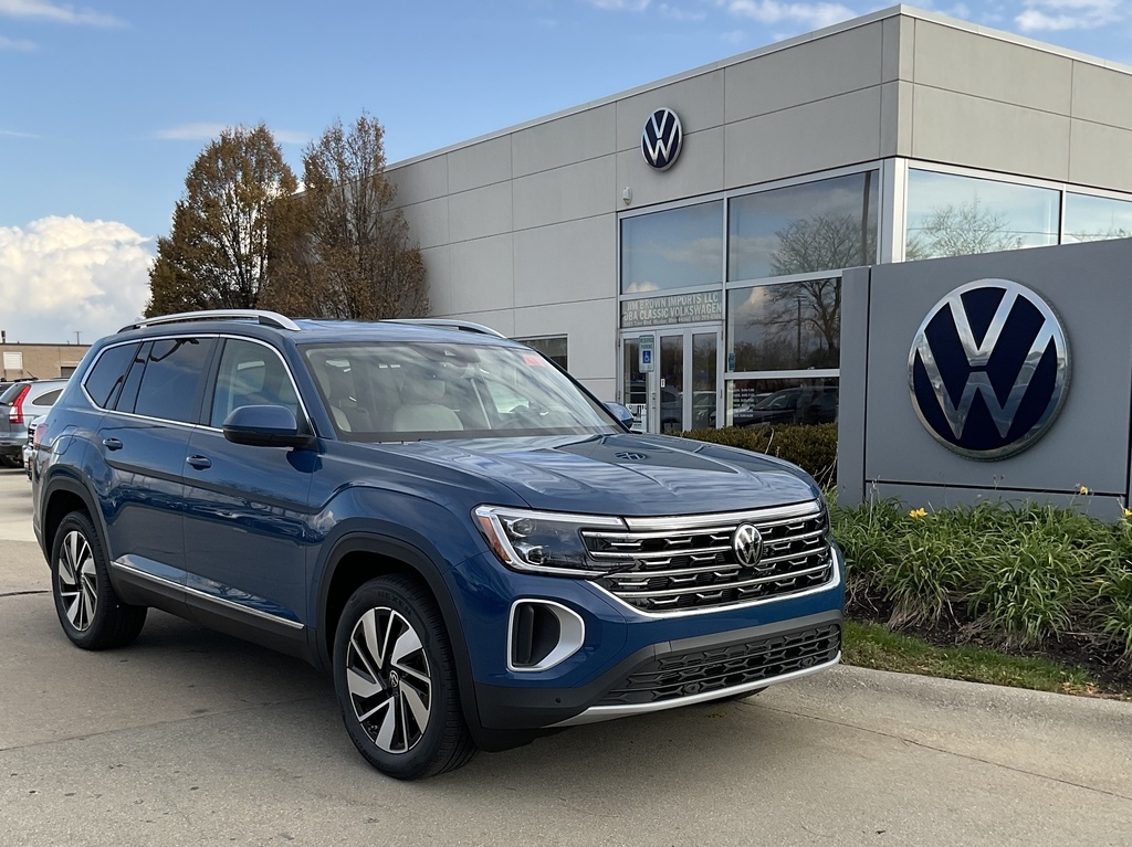 2026 Volkswagen Atlas SEL's photo