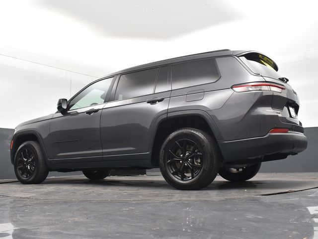 2024 Jeep Grand Cherokee Altitude photo 18