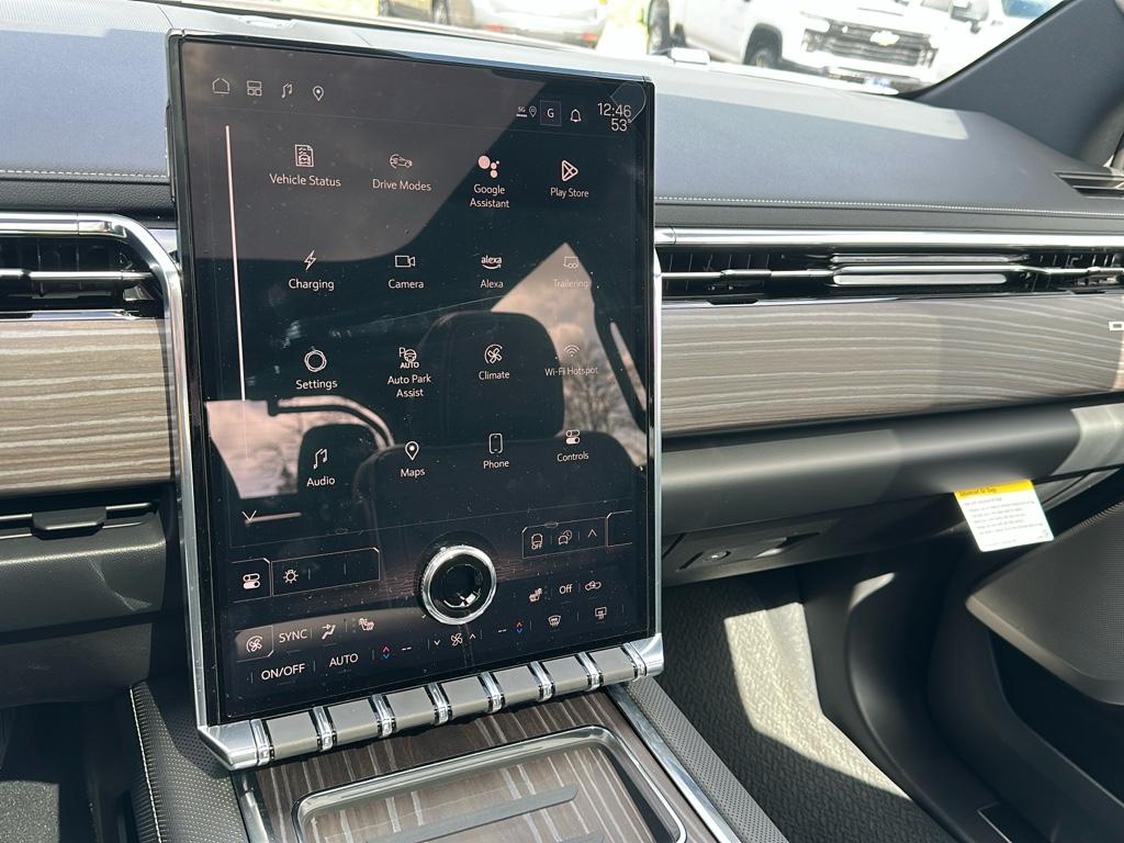 2025 Gmc Sierra EV Denali photo 18