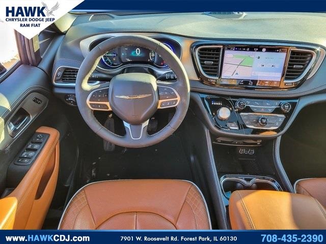 2025 CHRYSLER PACIFICA - Image 15