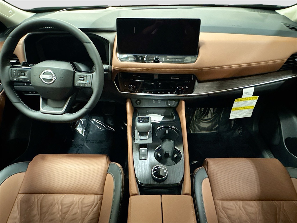 2026 Nissan Rogue Platinum photo 14
