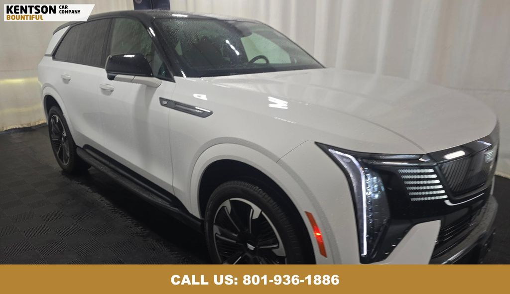 2025 Cadillac Escalade IQ Sport photo 3