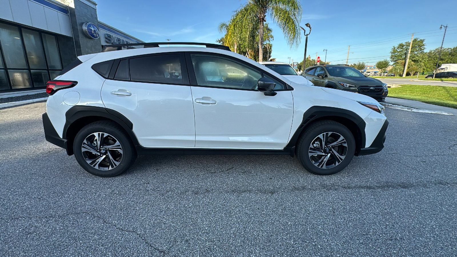2025 Subaru Crosstrek Premium photo 7