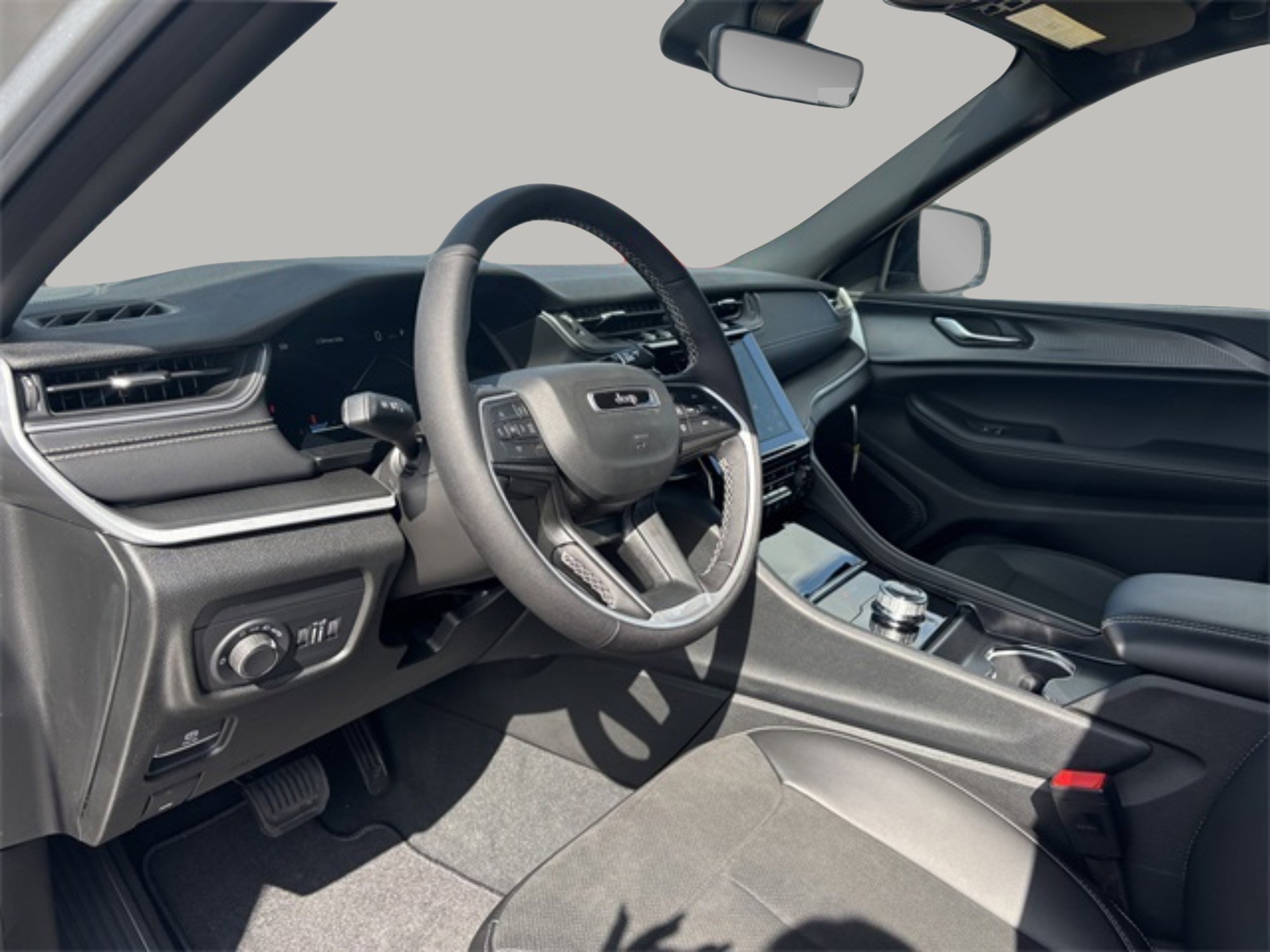 2025 Toyota RAV4 L photo 12
