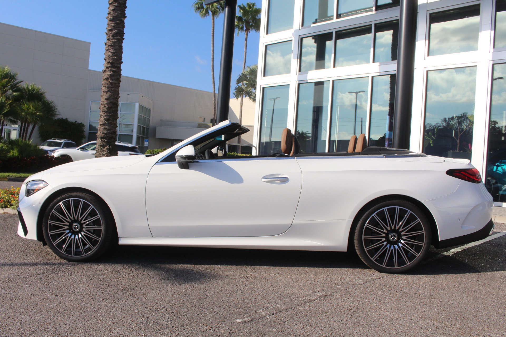 2026 Mercedes Benz CLE 300 4MATIC Cabriolet photo 3