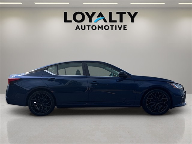 2020 Nissan Altima 2.5 SR photo 6