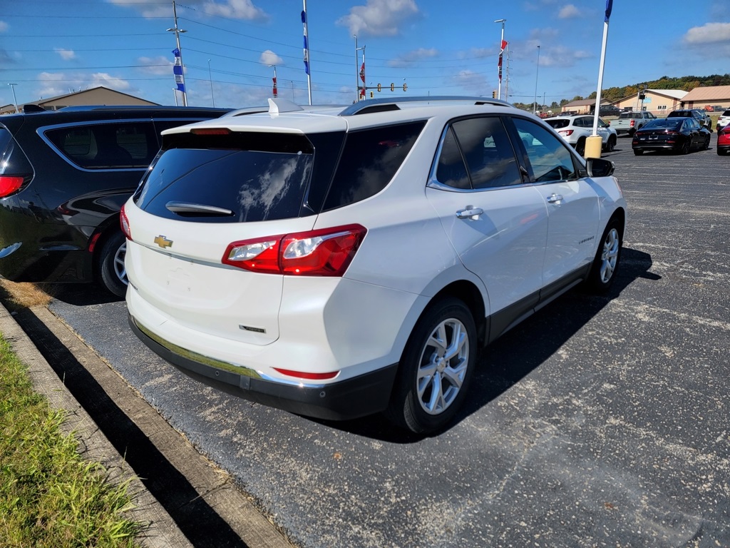 2018 Chevrolet Equinox Premier photo 2