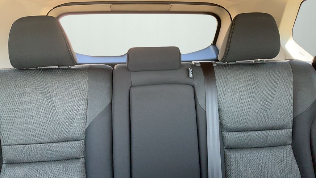 2026 Nissan Rogue SV photo 18