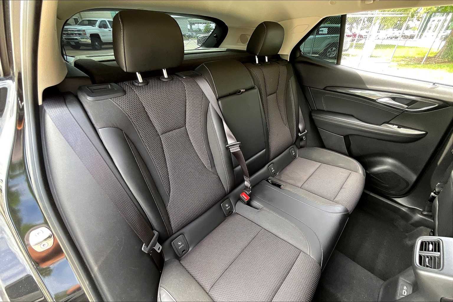 2022 Buick Envision Preferred photo 17