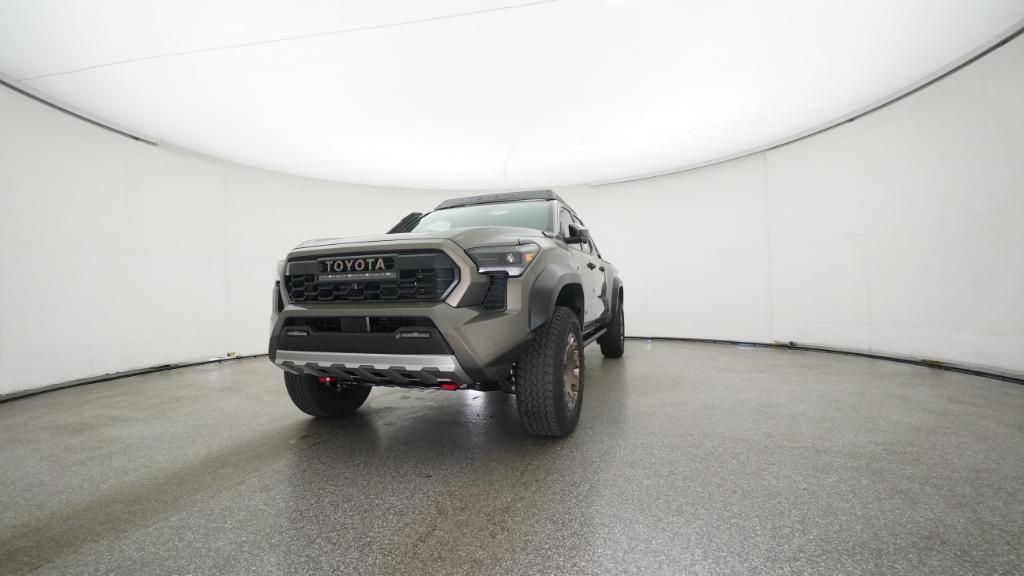2025 Toyota Tacoma Trailhunter photo 4