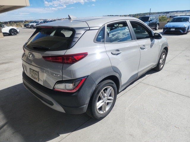 2023 Hyundai Kona SE photo 2