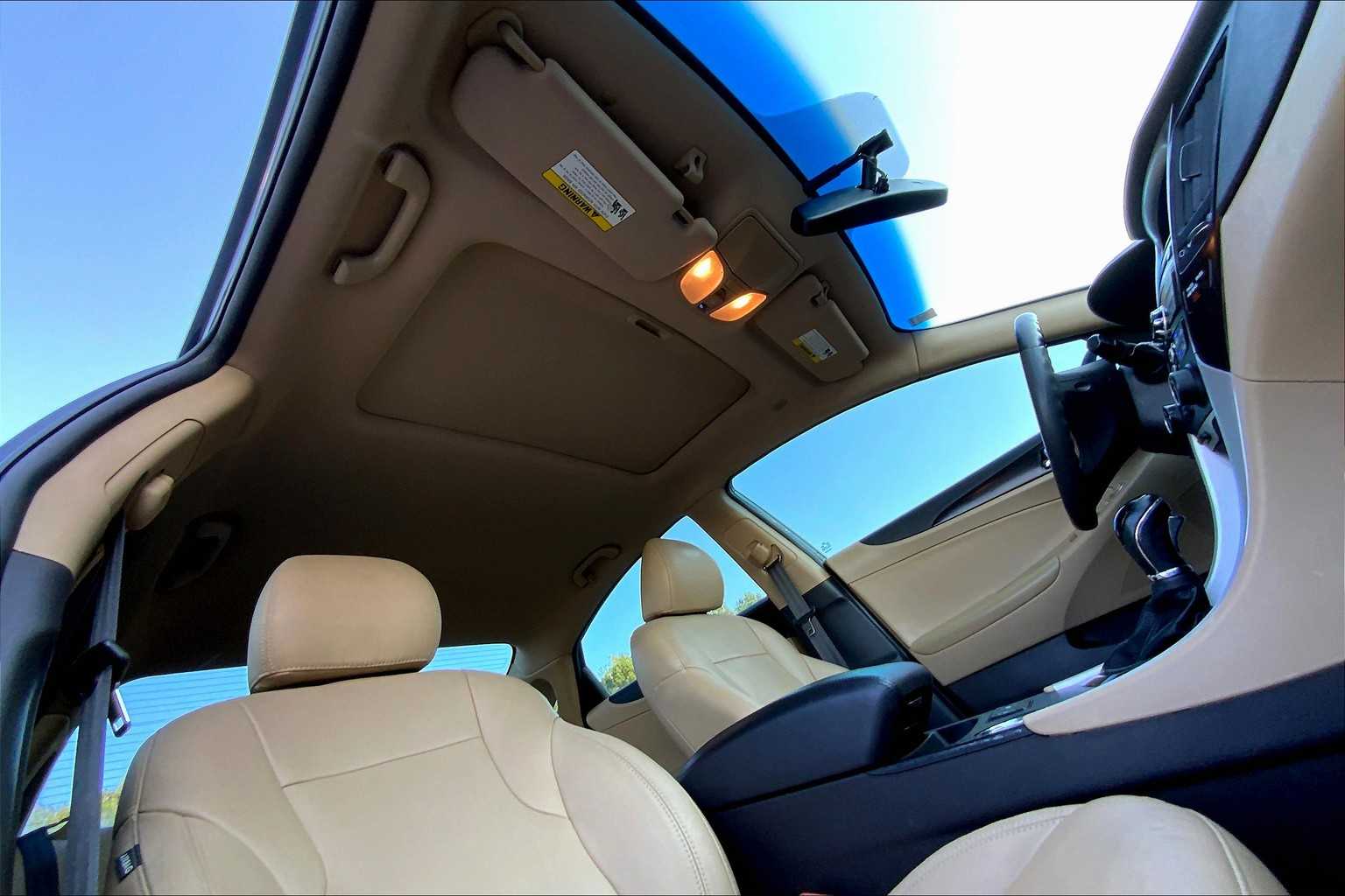 2011 Hyundai Sonata photo 13