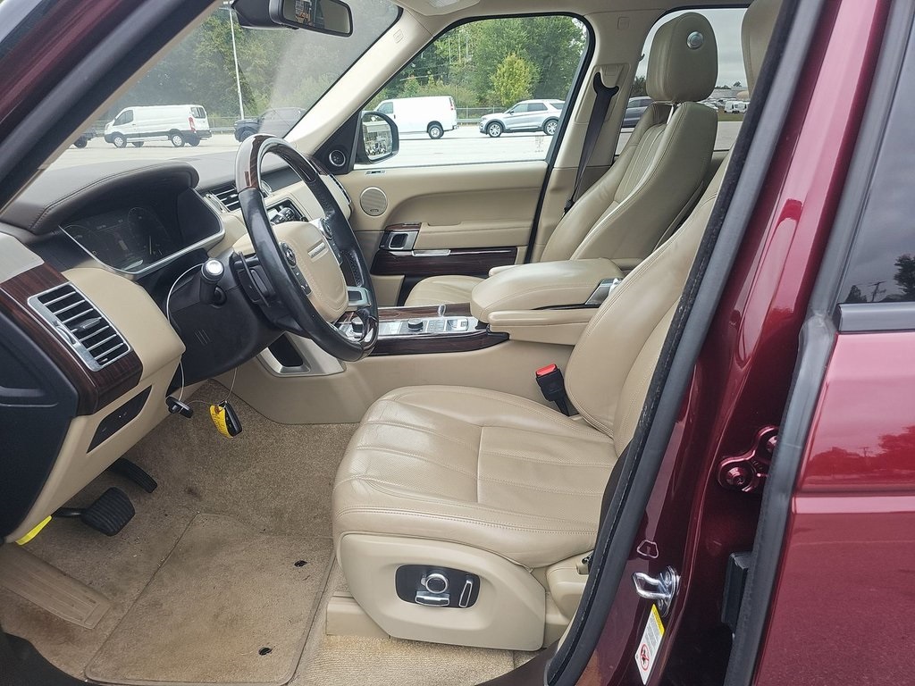 2016 Land Rover Range Rover HSE photo 3