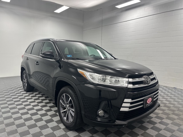 2019 Toyota Highlander XLE photo 3