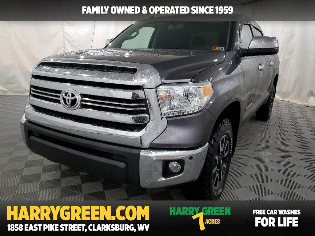 2017 Toyota Tundra SR5's photo