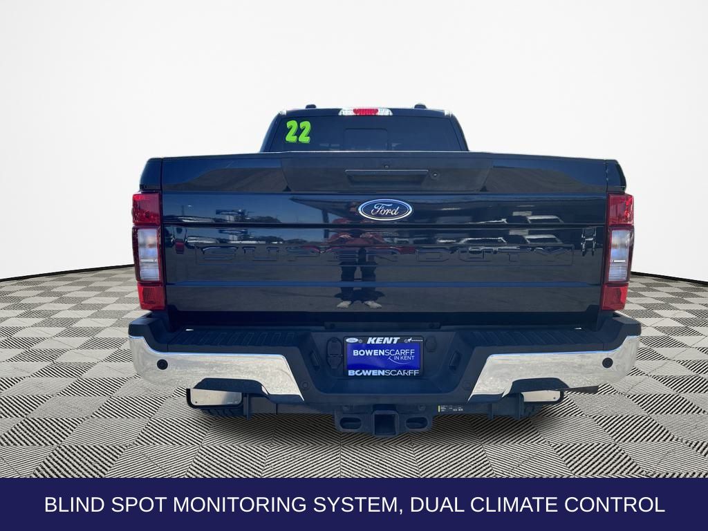 2022 Ford F-350 Lariat photo 4