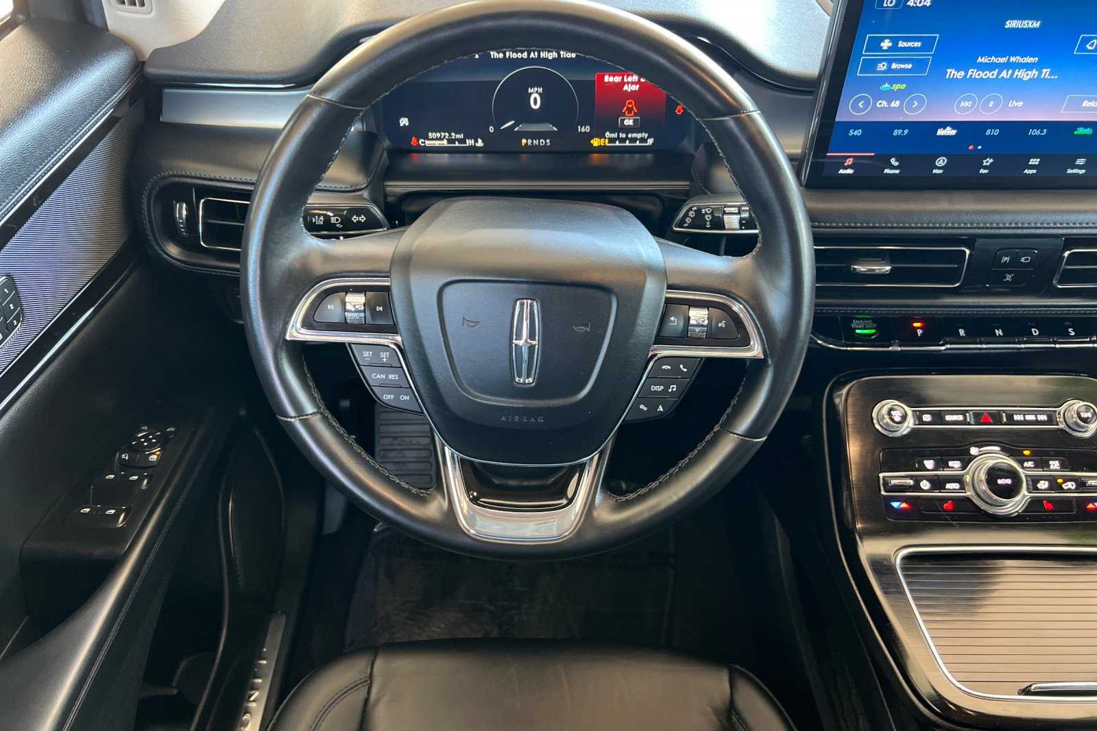 2021 Lincoln Nautilus Standard photo 15