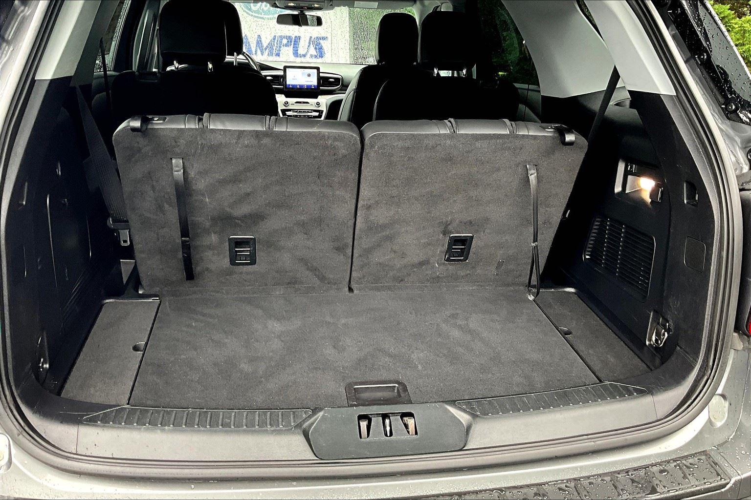 2022 Ford Explorer XLT photo 34