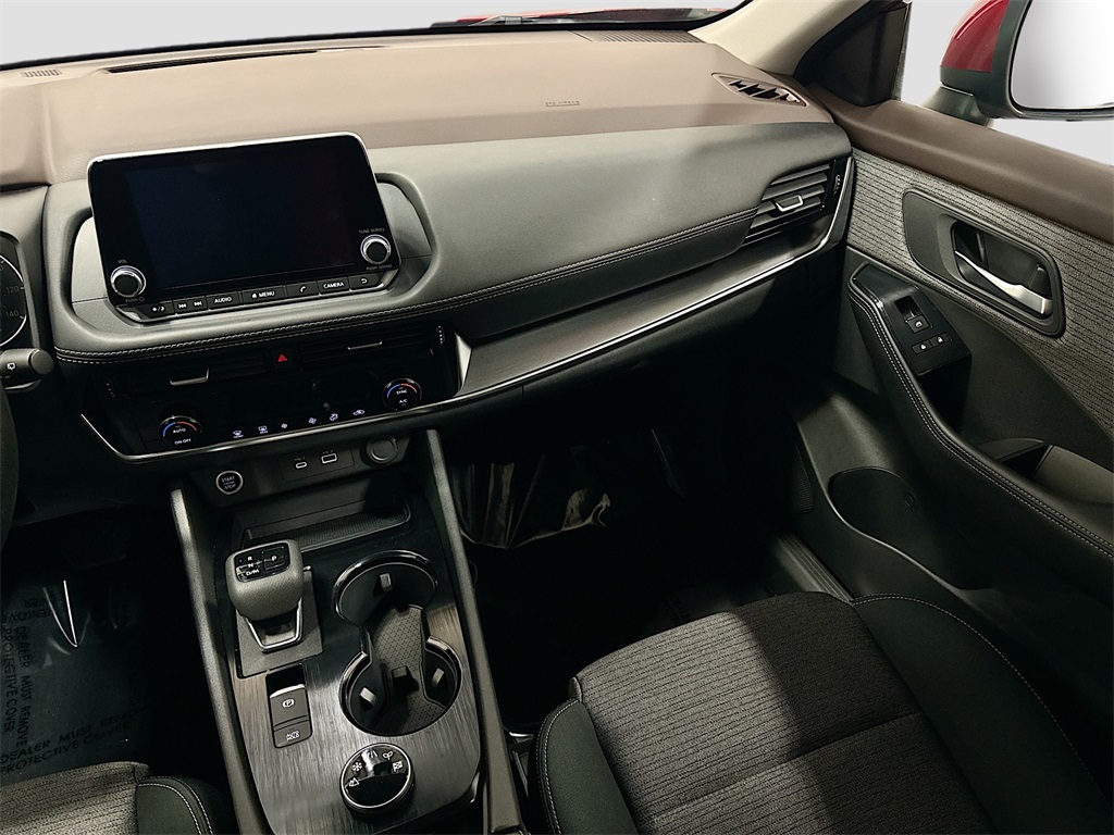 2023 Nissan Rogue SV photo 8