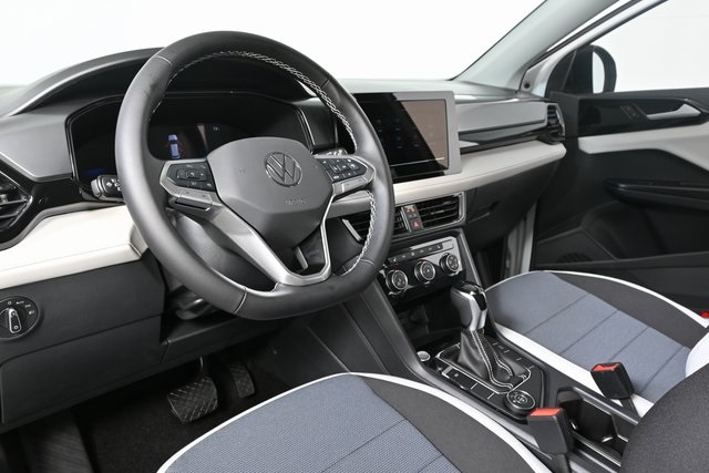2025 Volkswagen Taos S photo 3