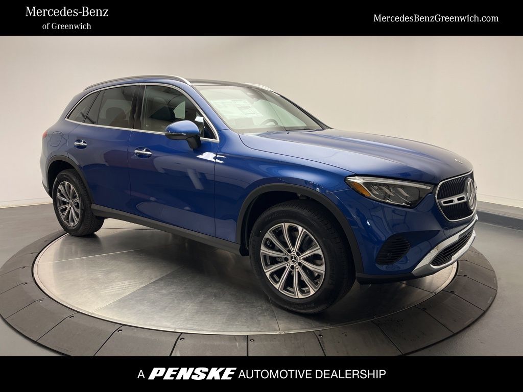 2026 Mercedes-Benz GLC Base's photo