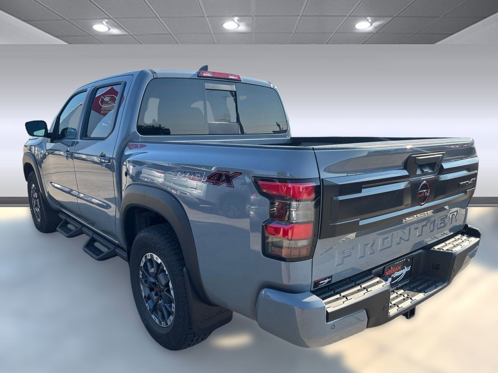 2026 Nissan Frontier Crew Cab PRO-4X photo 3
