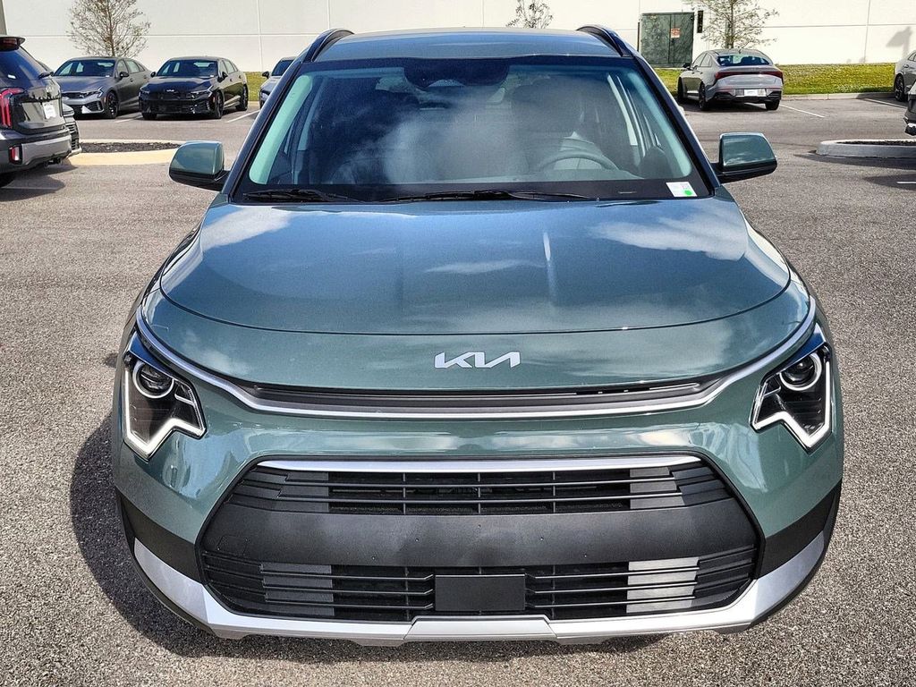 2025 Kia Niro EX photo 4