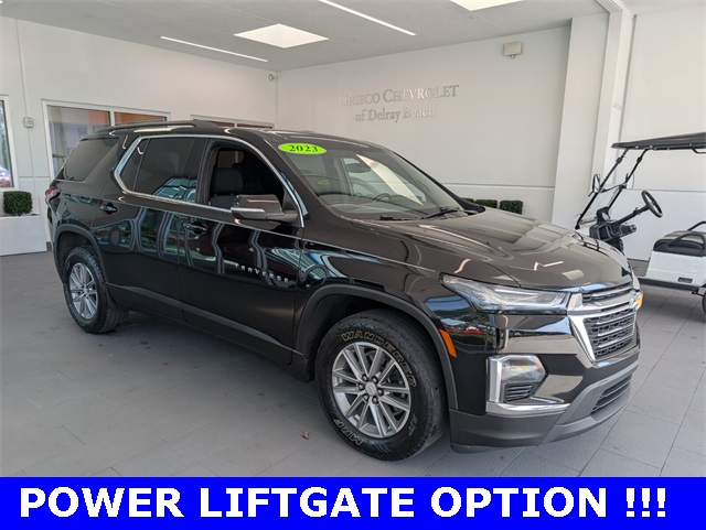 2023 Chevrolet Traverse Cloth photo 2