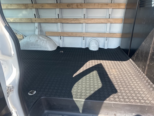 2023 Gmc Savana 2500 Cargo photo 21