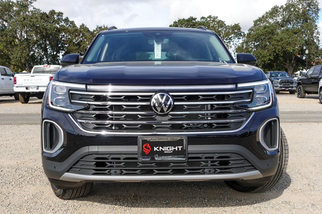 2026 Volkswagen Atlas SE Technology photo 2