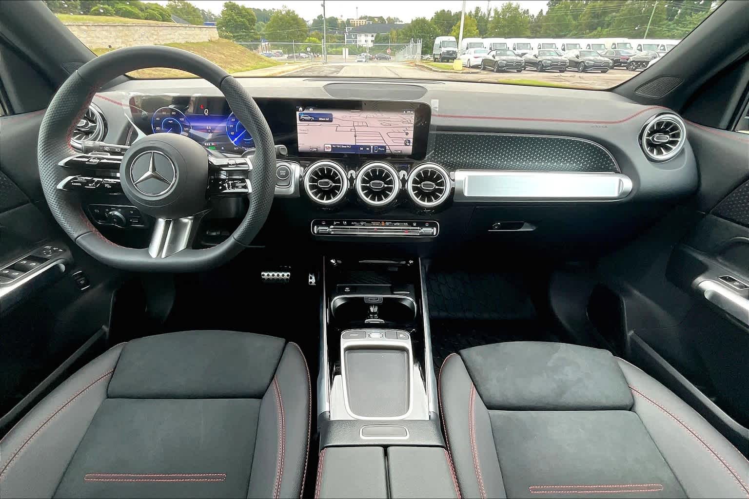2024 Mercedes Benz EQB 300 4MATIC photo 5