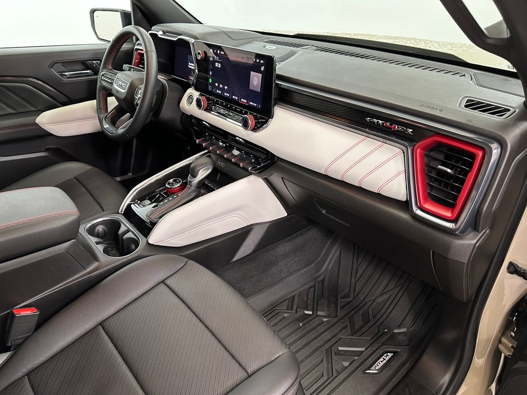 2023 Gmc Canyon AT4X photo 18
