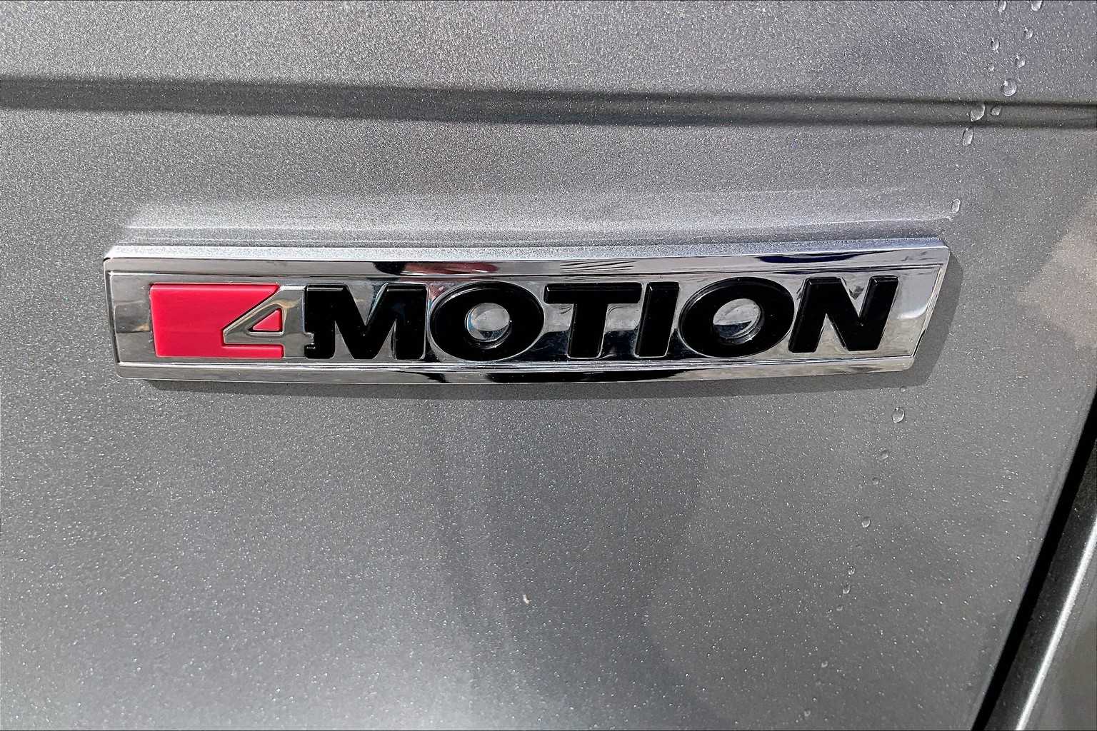 2020 Volkswagen Tiguan SE photo 9