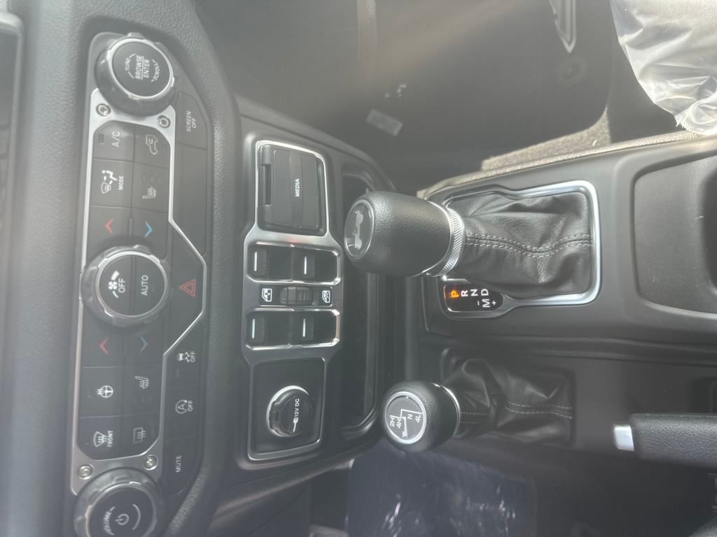 2025 Jeep Wrangler Sport S photo 20
