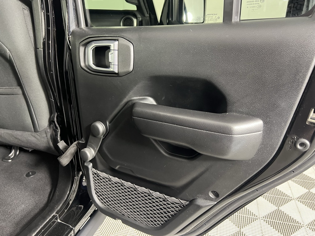 2021 Jeep Wrangler Unlimited Willys photo 24