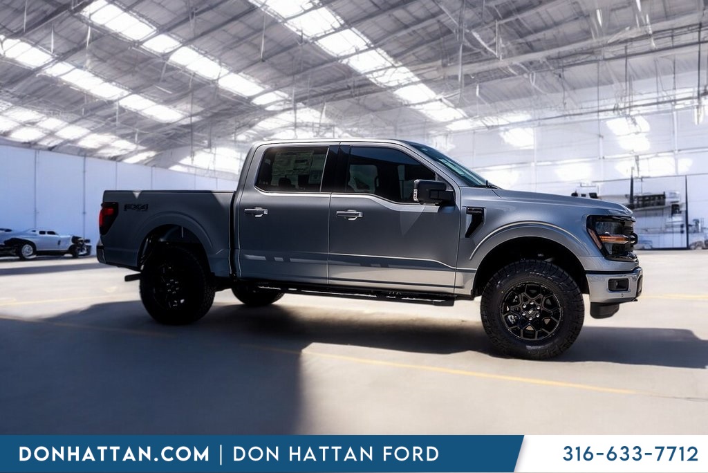 2025 Ford F-150 XLT photo 9