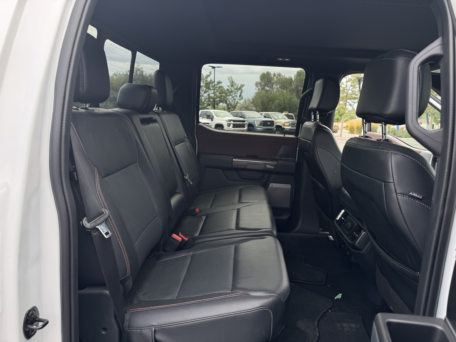 2023 Ford F-150 Lariat photo 8