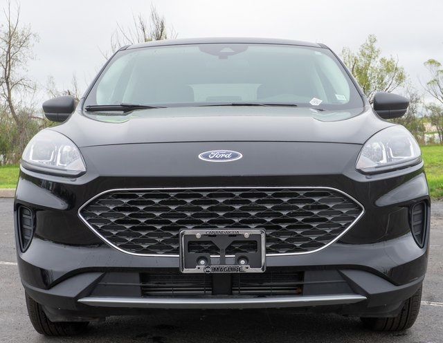 2022 Ford Escape SE photo 3
