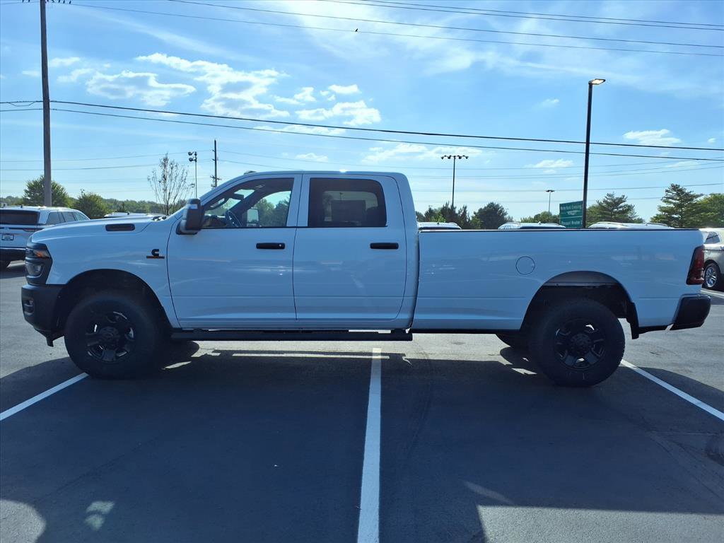2025 Ram 3500 Tradesman photo 3