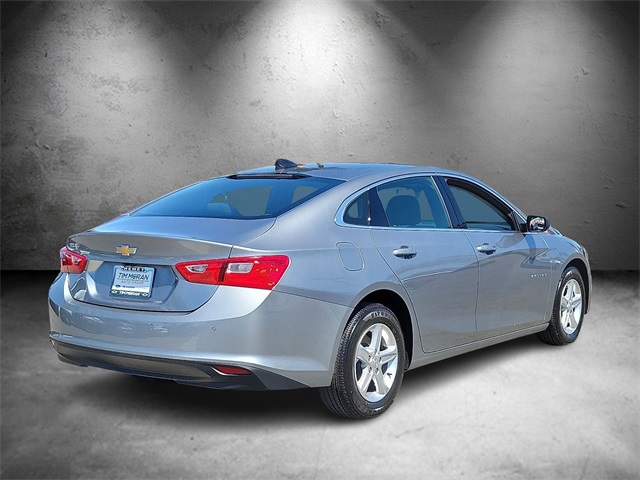 2024 Chevrolet Malibu LS photo 4