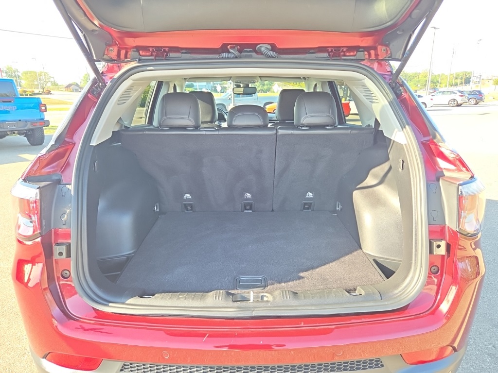 2022 Jeep Compass Limited photo 2
