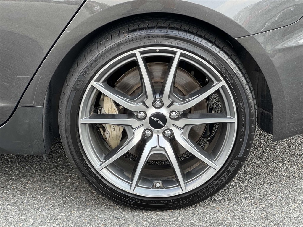 2025 Genesis G70 2.5T photo 11