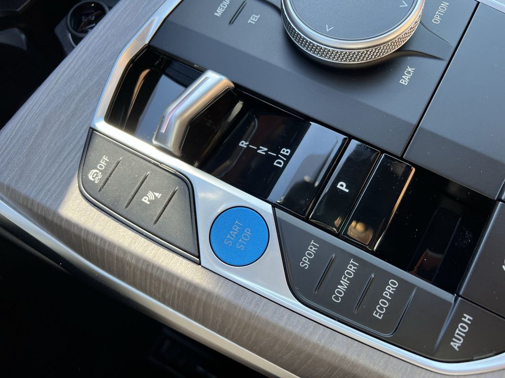 2025 Bmw i4 eDrive40 photo 16