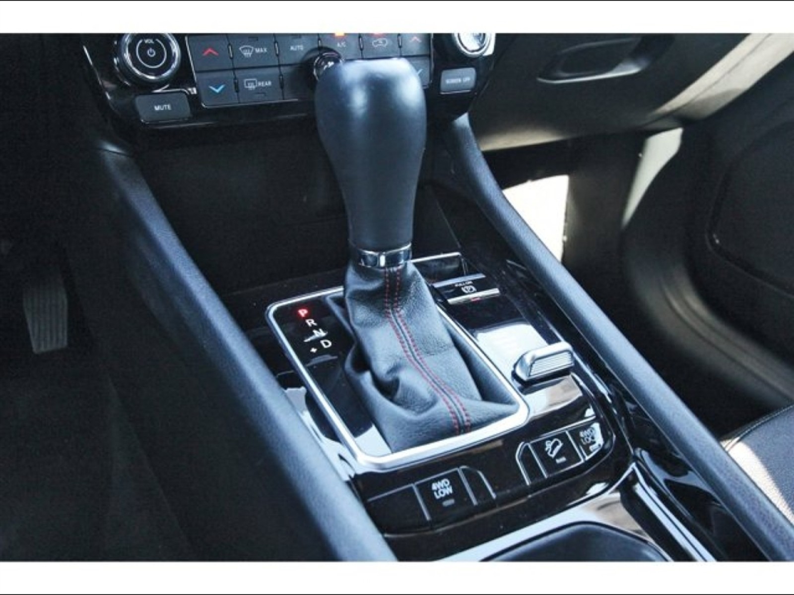 2024 Jeep Compass Trailhawk  at Robbins Nissan