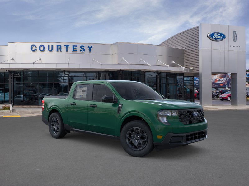 2025 Ford Maverick XLT photo 3