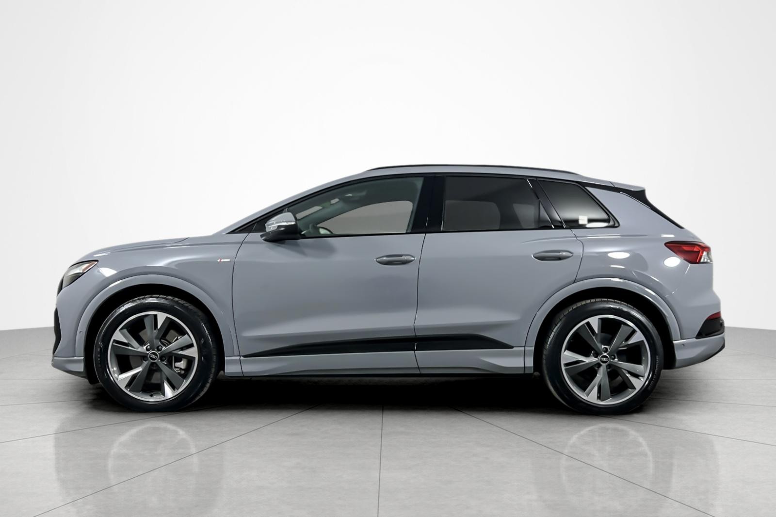 Used 2024 Audi Q4 e-tron Premium Plus with VIN WA1LUBFZ2RP062744 for sale in Signal Hill, CA