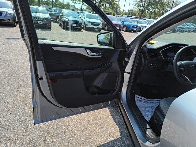 2021 Ford Escape SE Hybrid photo 10