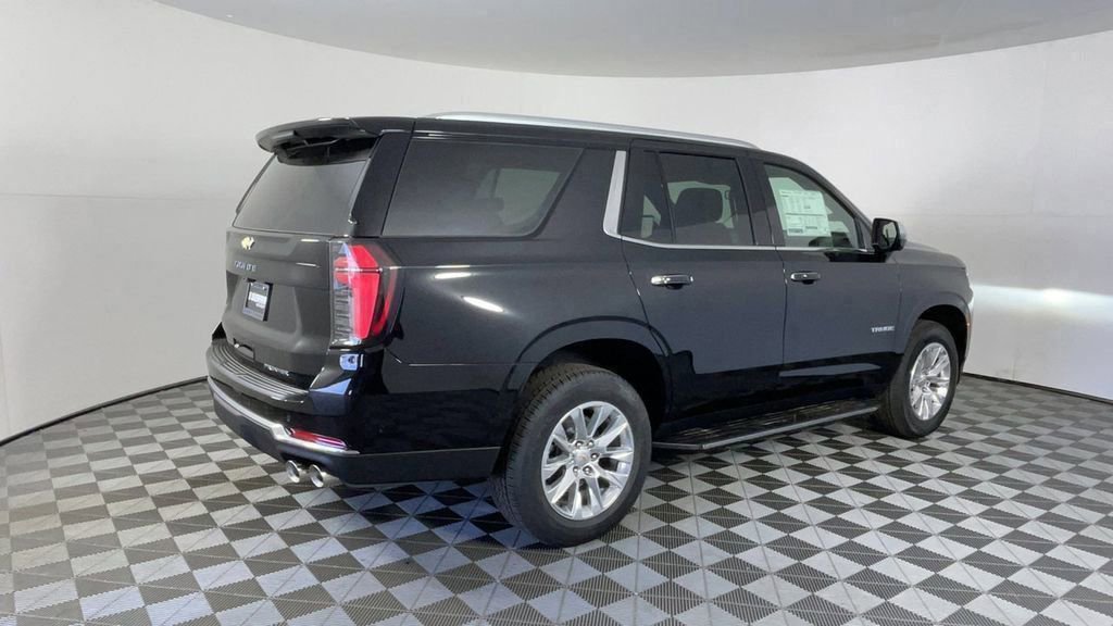 2025 Chevrolet Tahoe Premier photo 3