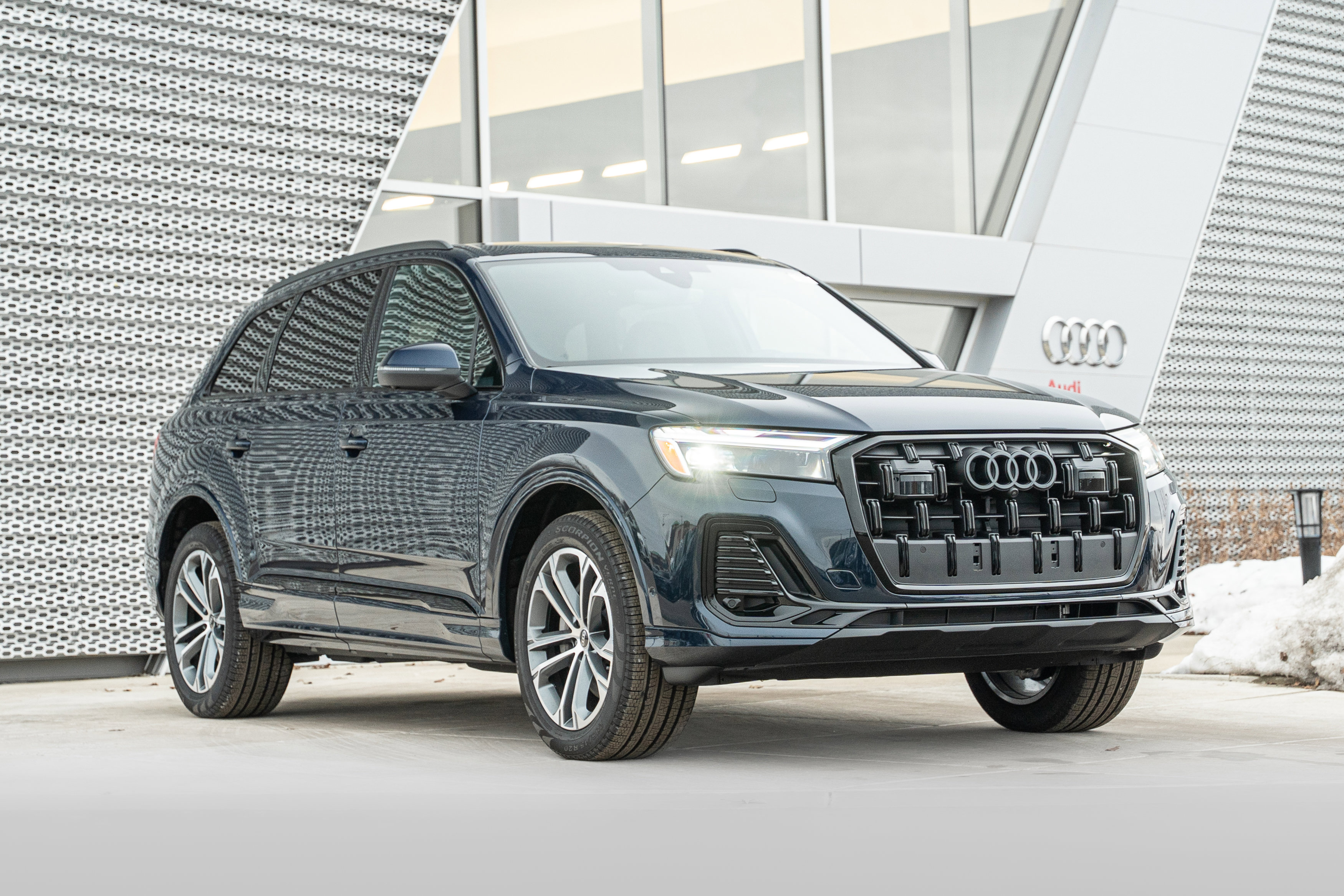 2026 Audi Q7 Premium's photo